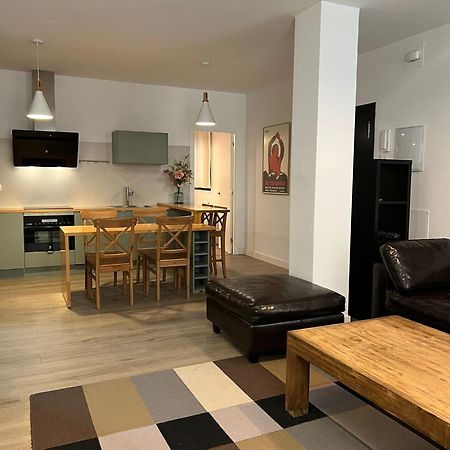 Isg Apartments Casa Virginia-Alameda Севиля Екстериор снимка